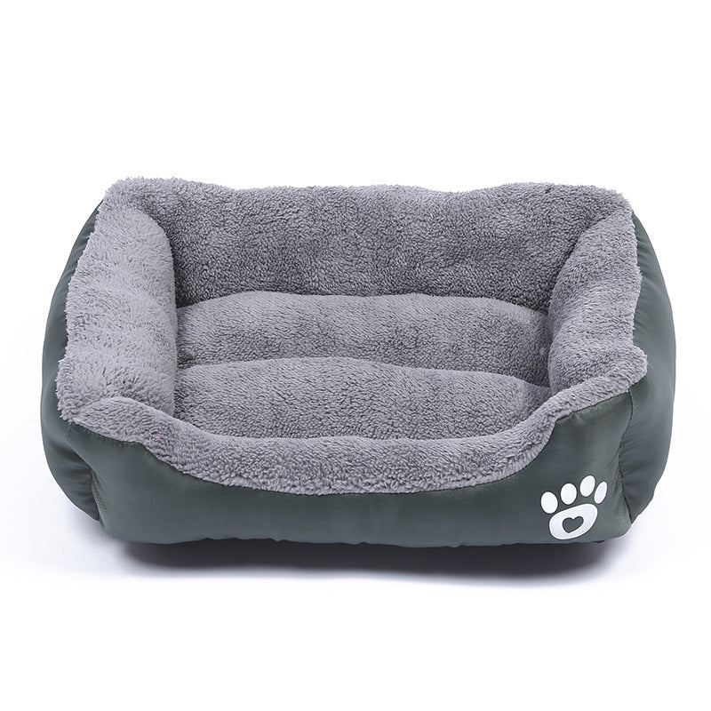Soft & Cozy Fleece Pet Bed | Waterproof Bottom for All Pet Sizes