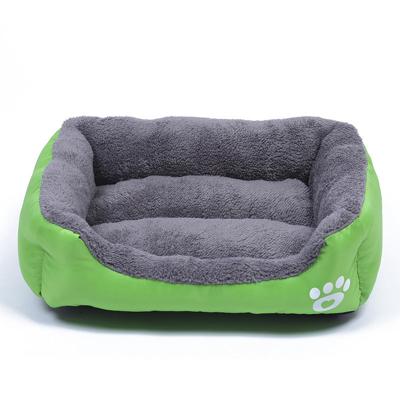 Soft & Cozy Fleece Pet Bed | Waterproof Bottom for All Pet Sizes